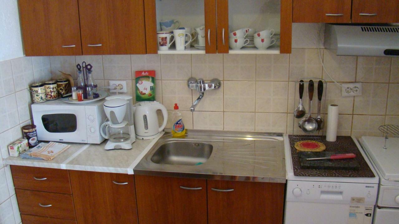 Apartments Zuanovic Karlobag Zewnętrze zdjęcie
