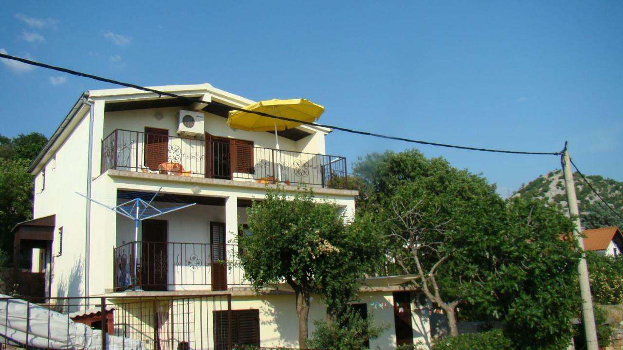 Apartments Zuanovic Karlobag Zewnętrze zdjęcie